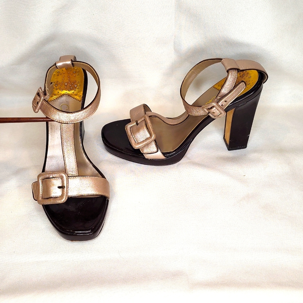 Cole Haan metallic gold leather t-strap high heeled pumps office shoes 7.5